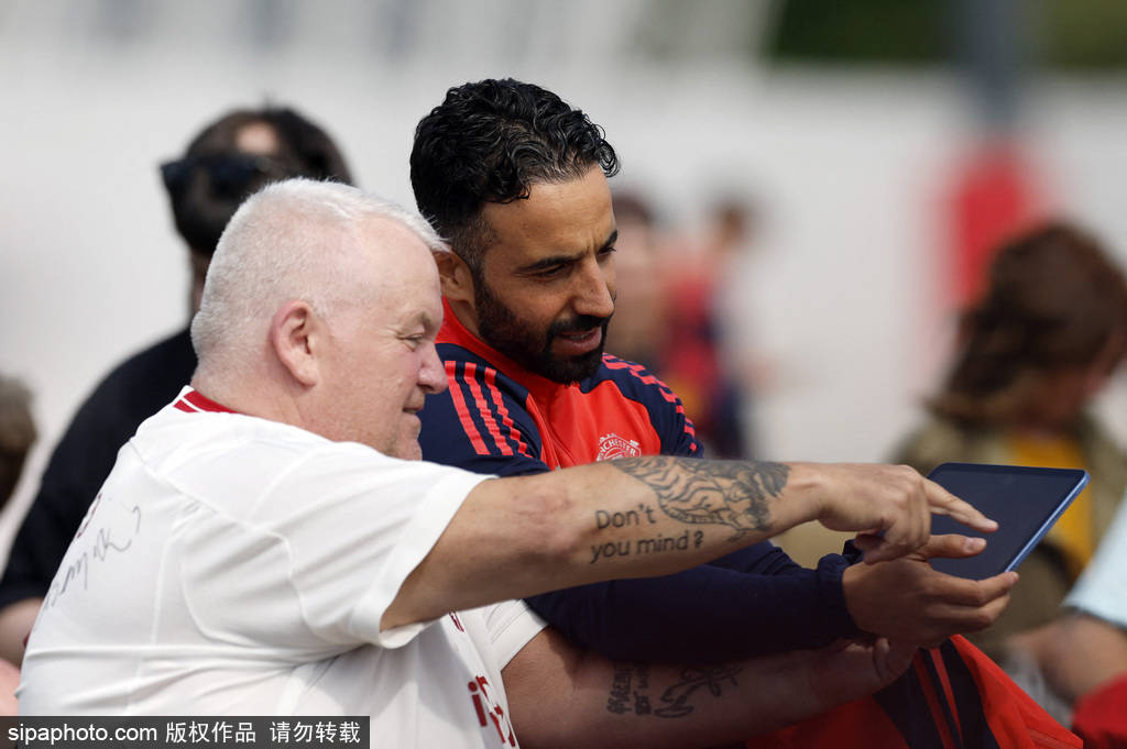 欧联杯决赛：热刺曼联上演菜鸡互啄？波帅下课倒计时，阿莫林背水一战！